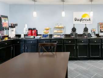 Days Inn by Wyndham Greensboro Airport
