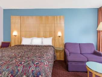 Days Inn by Wyndham Greensboro Airport