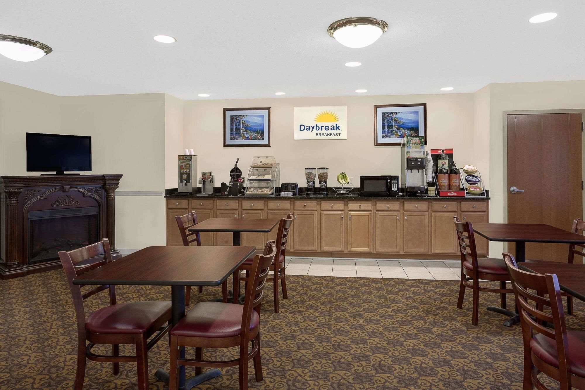 Days Inn by Wyndham Greensboro NC