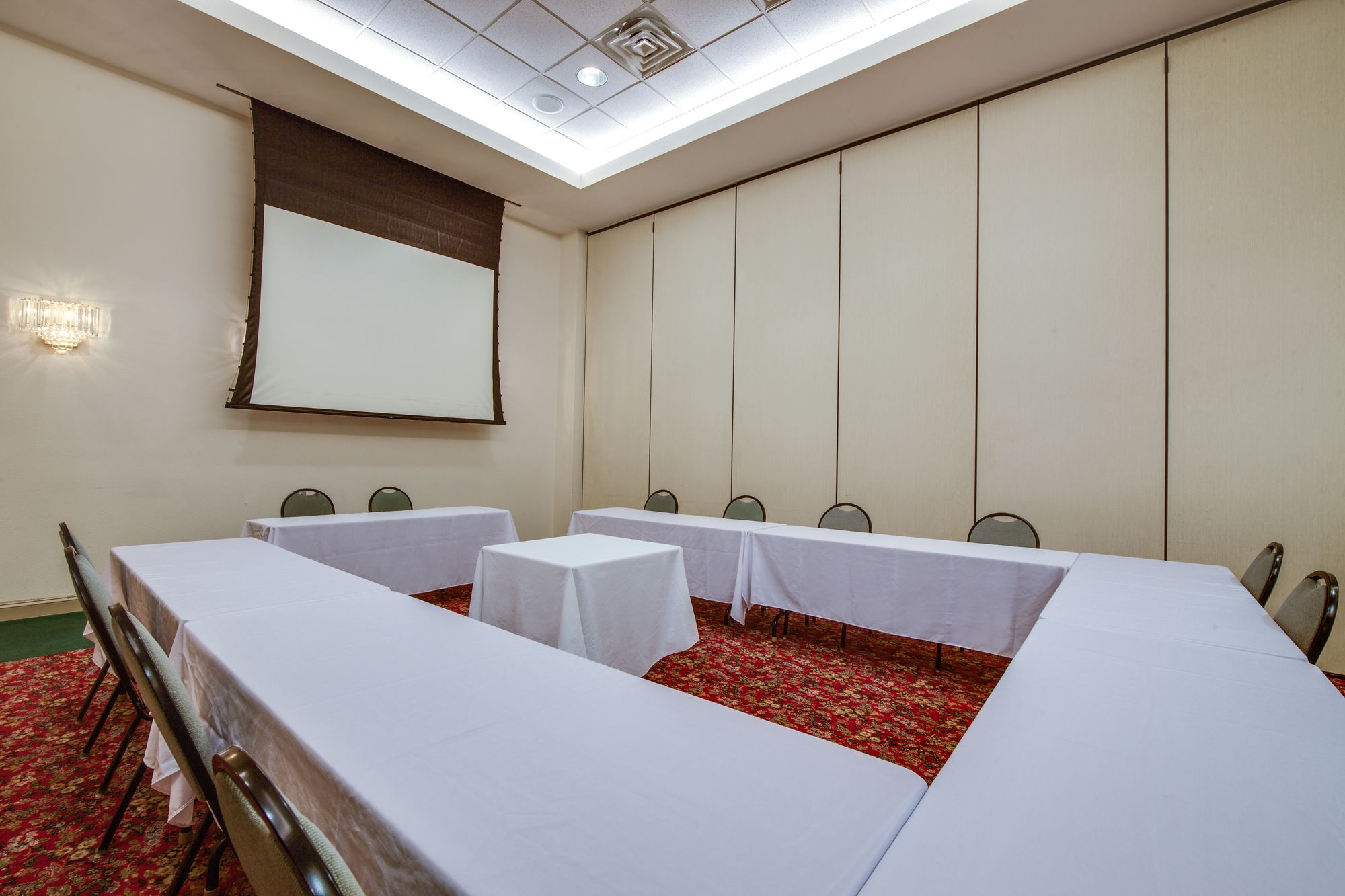 Holiday Inn Express Hotel & Suites Greensboro - East