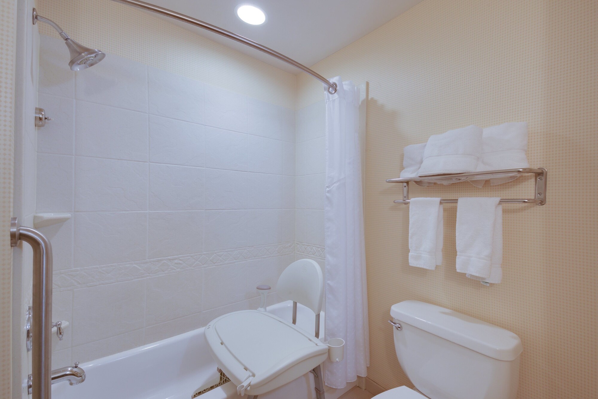 Holiday Inn Express Hotel & Suites Greensboro - East