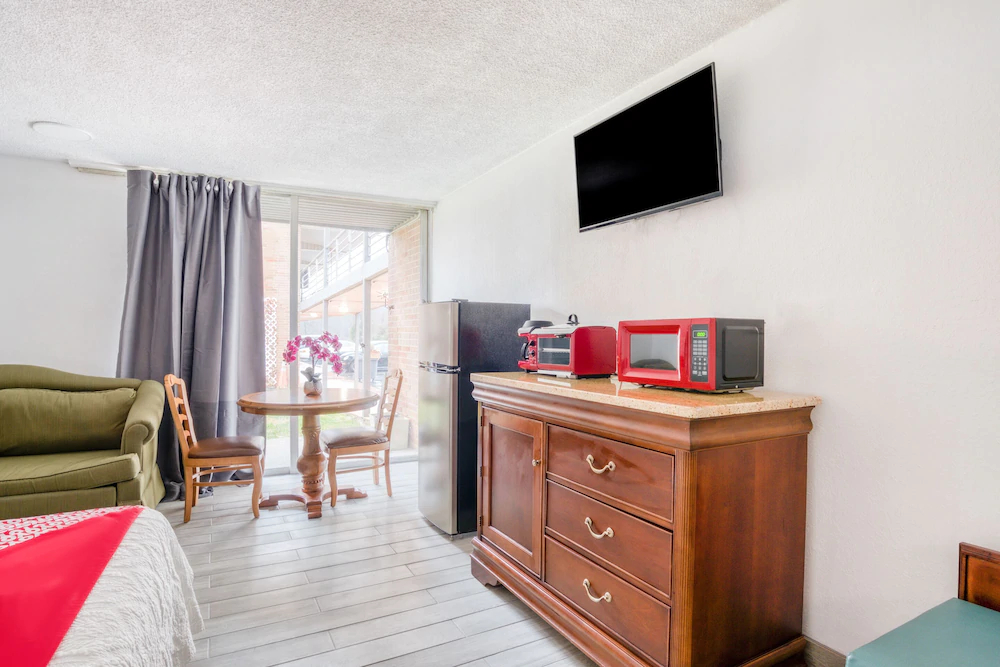 Bravo Inn Greensboro