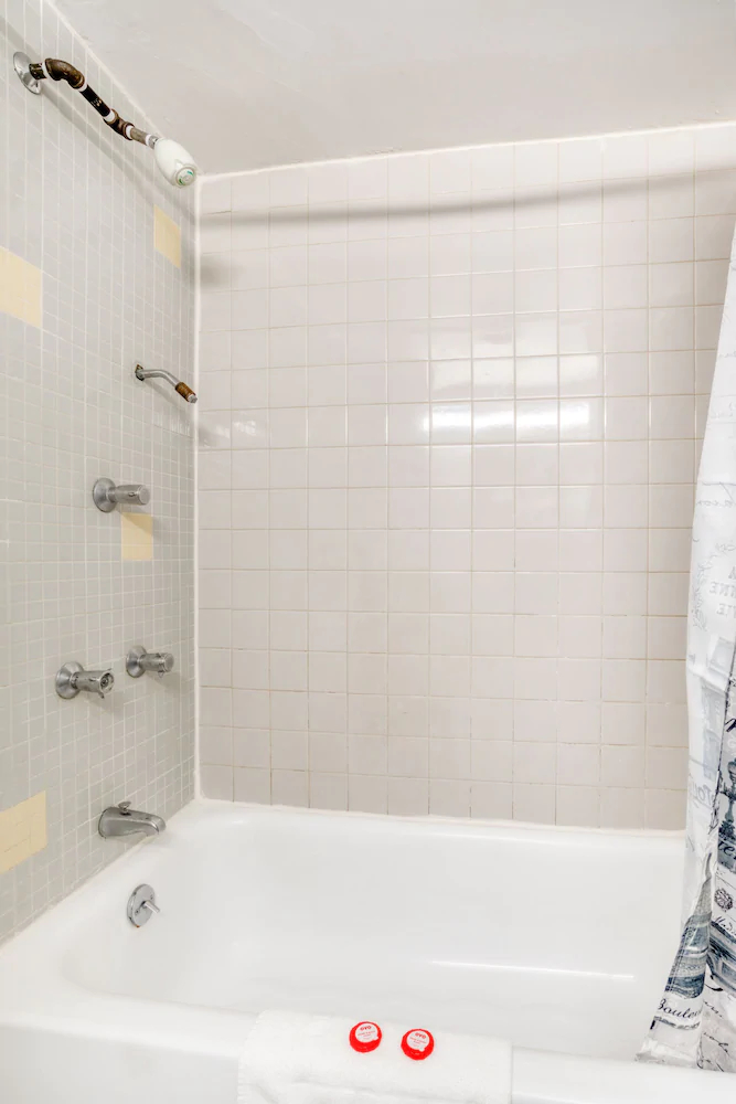 Bravo Inn Greensboro