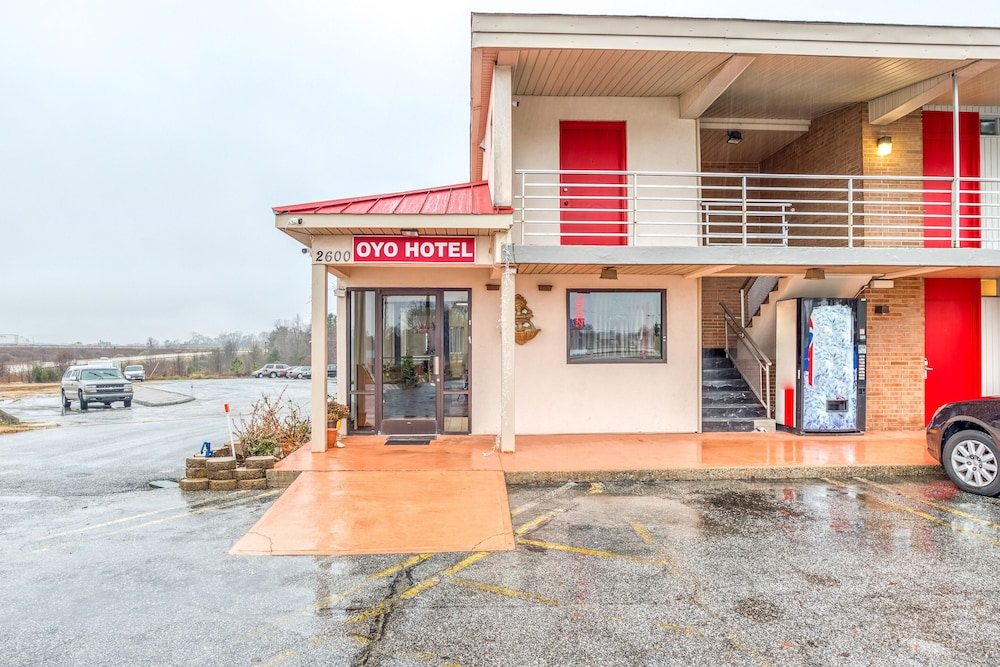 Bravo Inn Greensboro