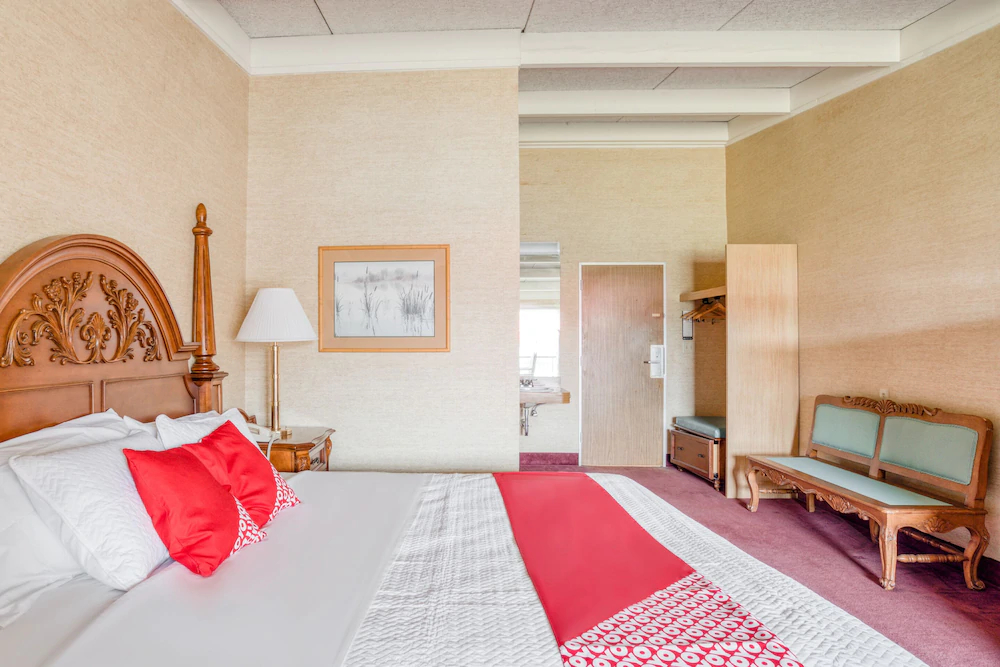 Bravo Inn Greensboro