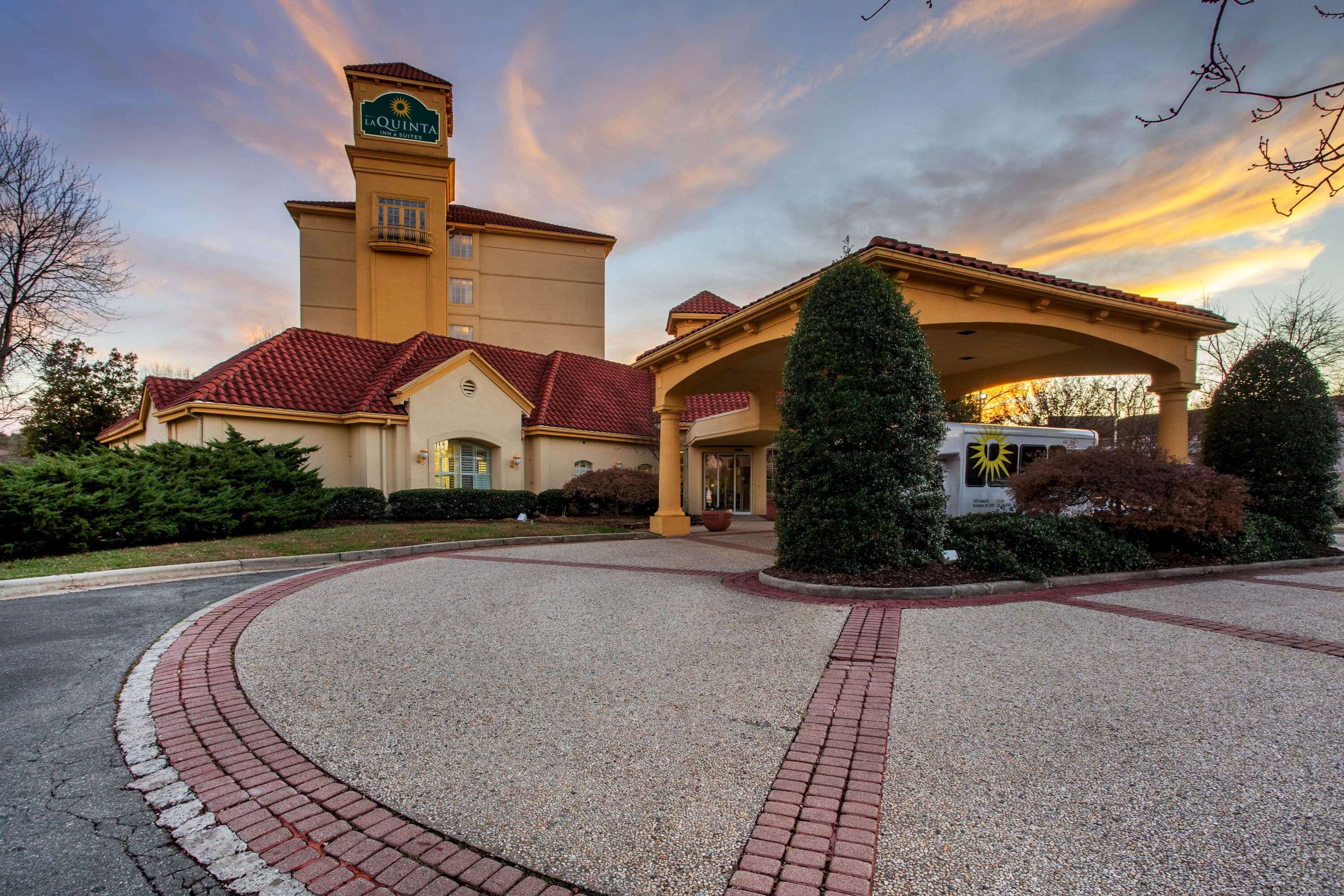 La Quinta Inn & Suites by Wyndham Greensboro NC