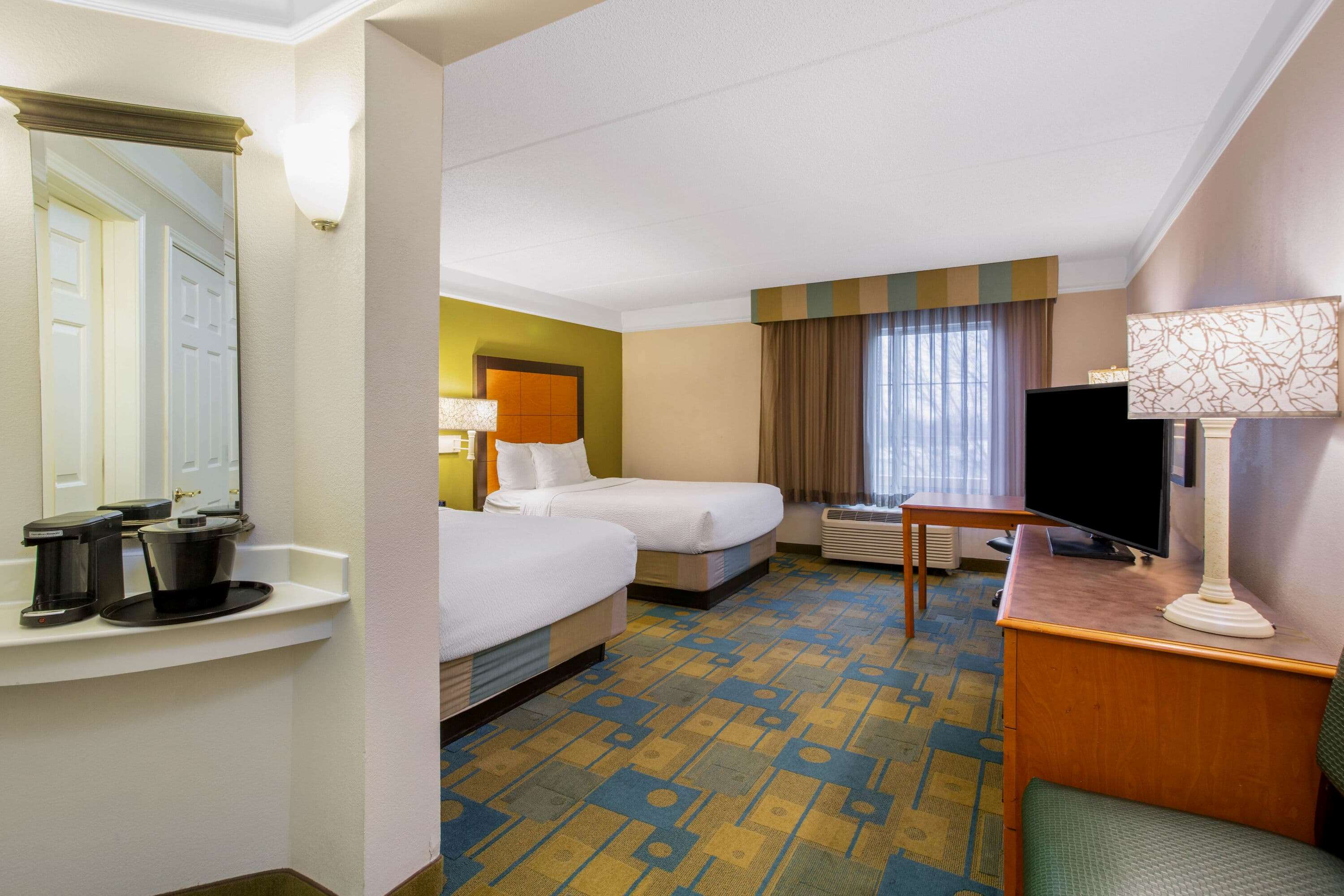 La Quinta Inn & Suites by Wyndham Greensboro NC