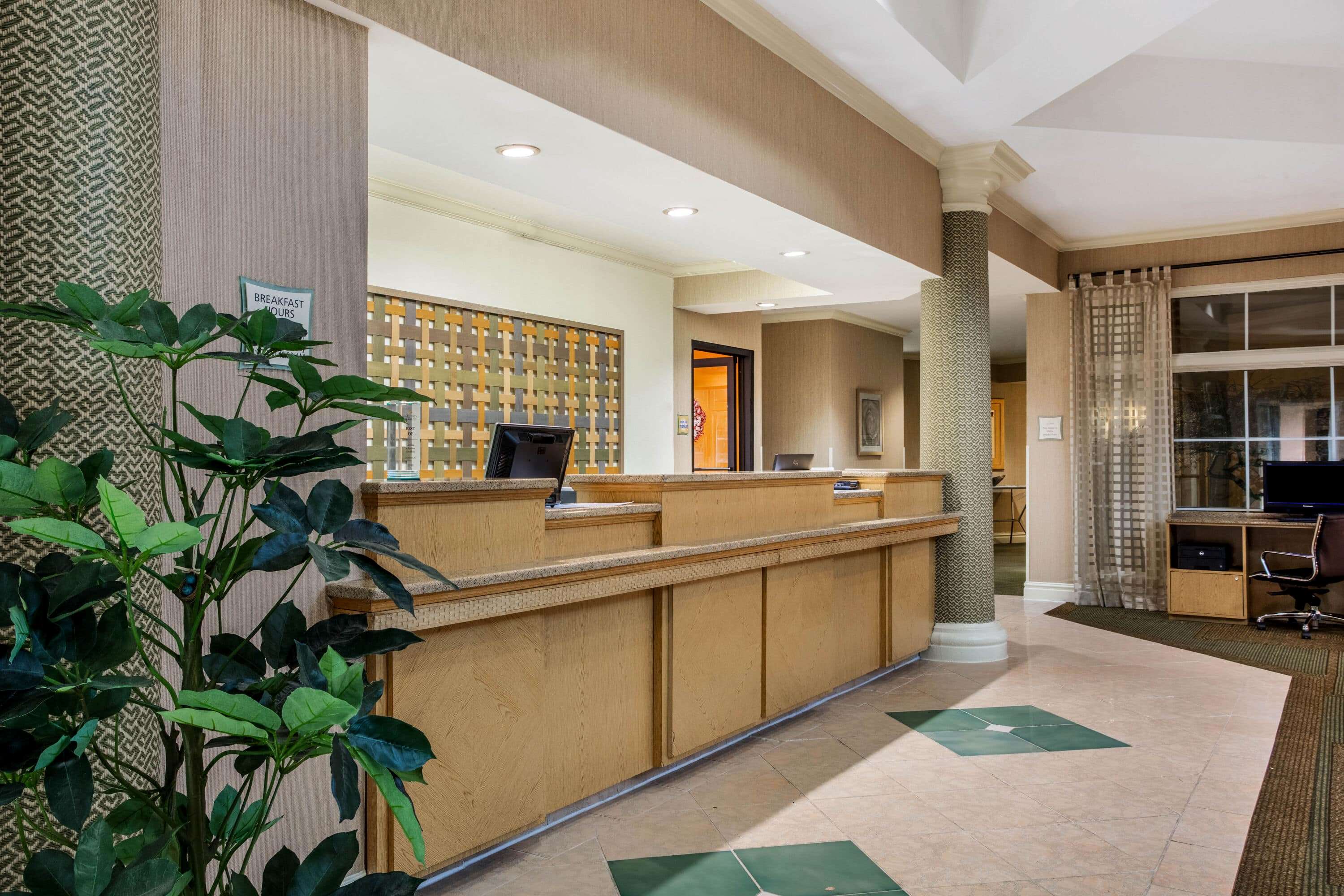 La Quinta Inn & Suites by Wyndham Greensboro NC