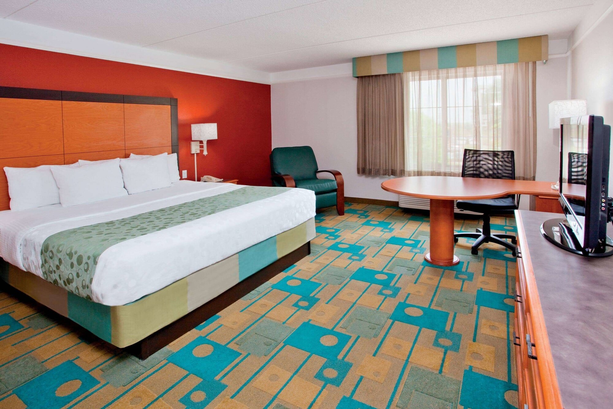 La Quinta Inn & Suites by Wyndham Greensboro NC