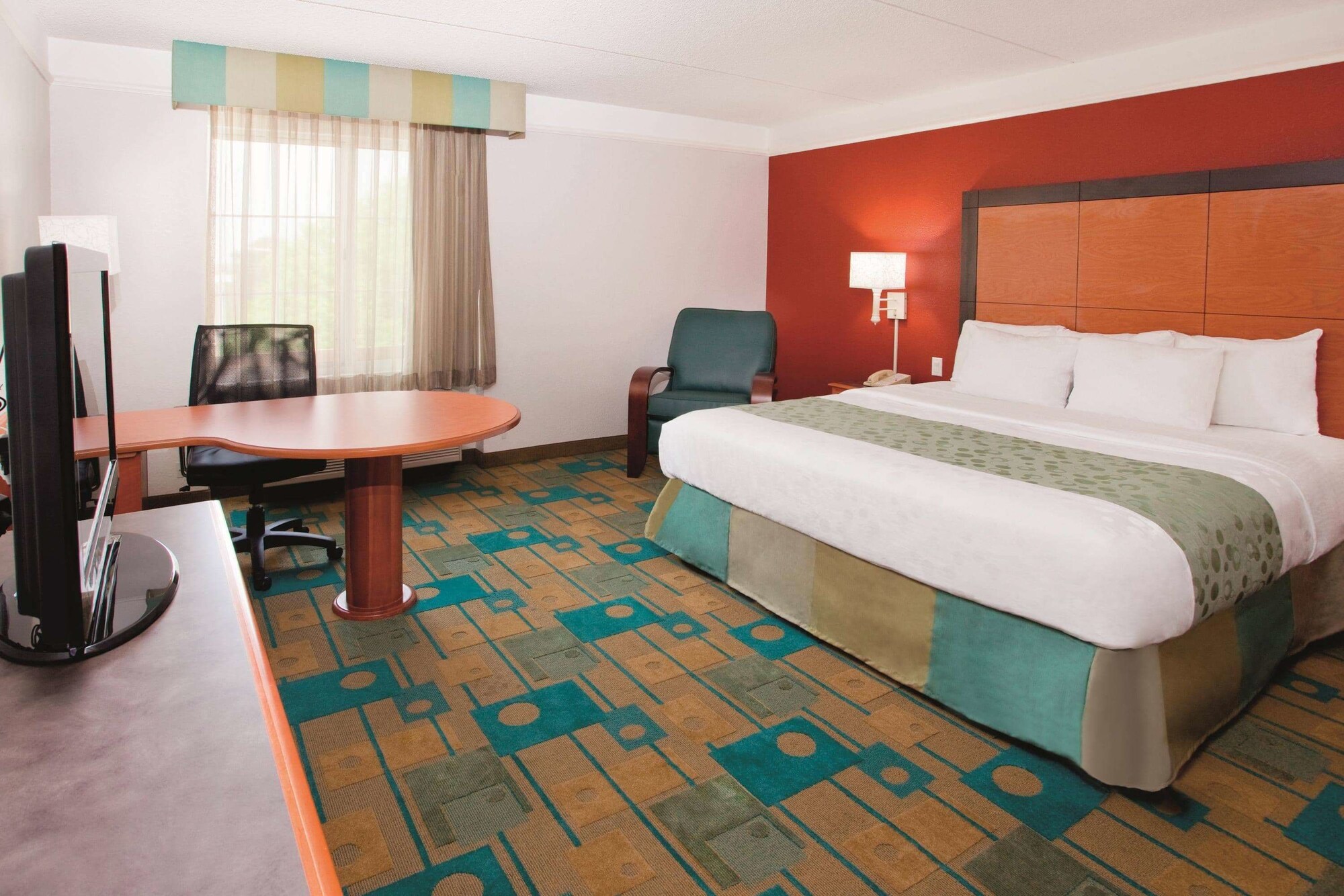 La Quinta Inn & Suites by Wyndham Greensboro NC
