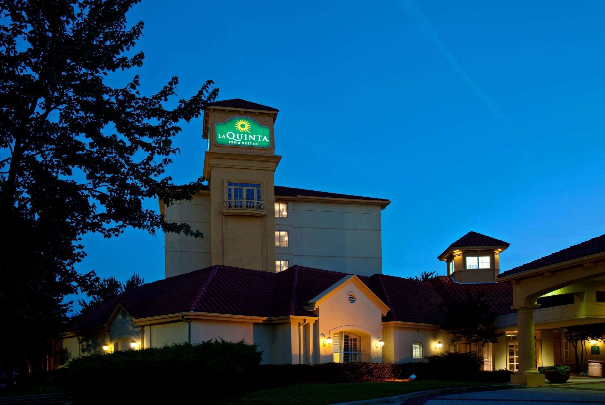 La Quinta Inn & Suites by Wyndham Greensboro NC