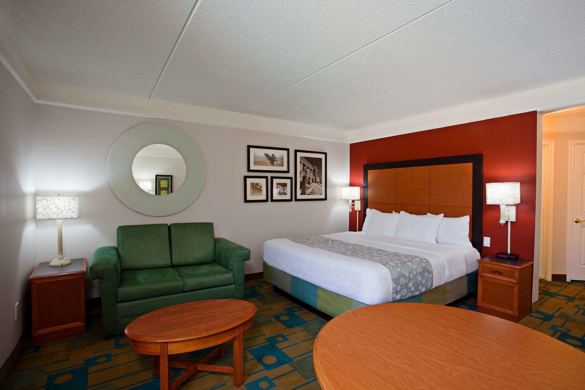 La Quinta Inn & Suites by Wyndham Greensboro NC