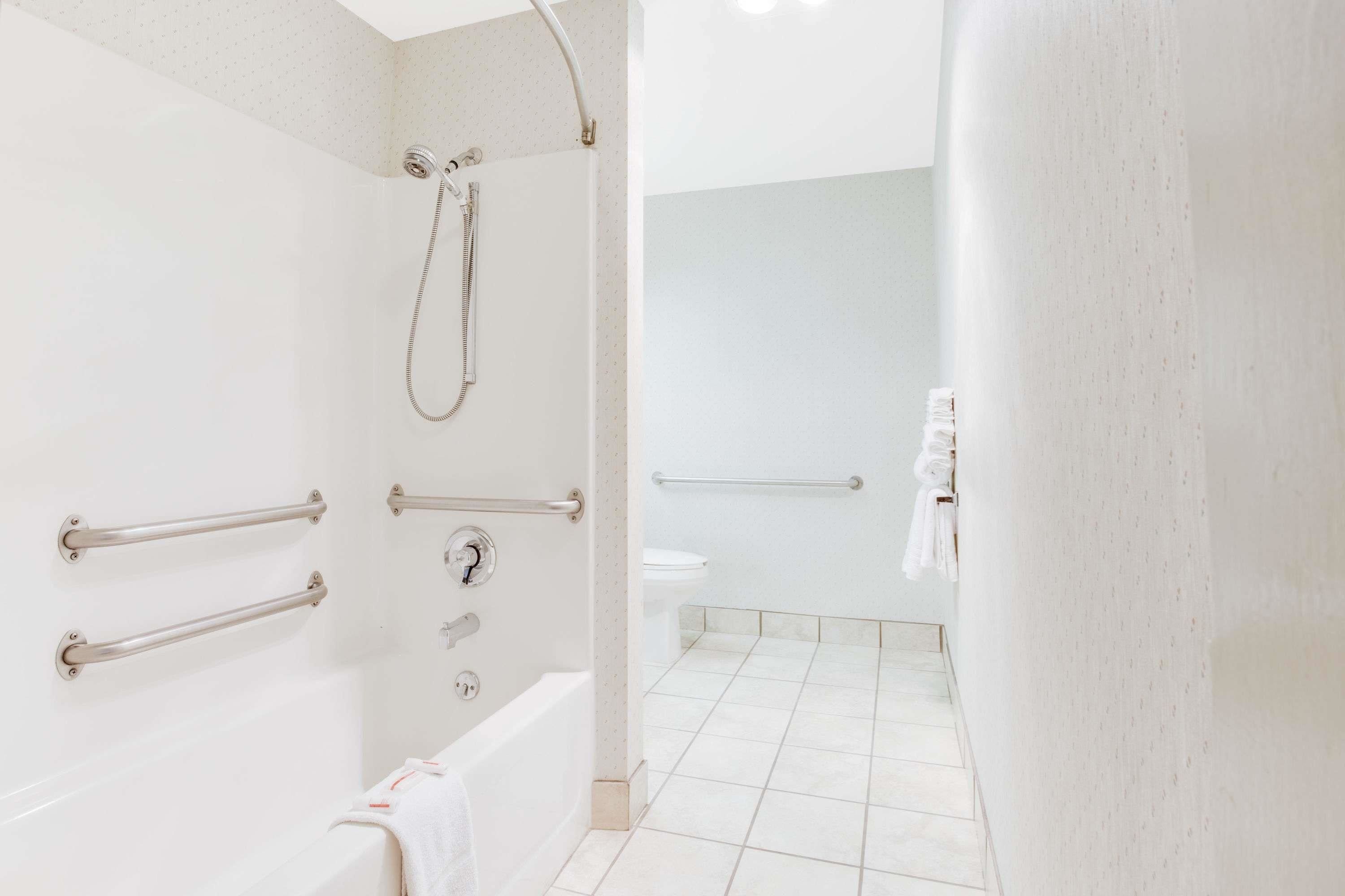 Microtel Inn & Suites by Wyndham Greensboro