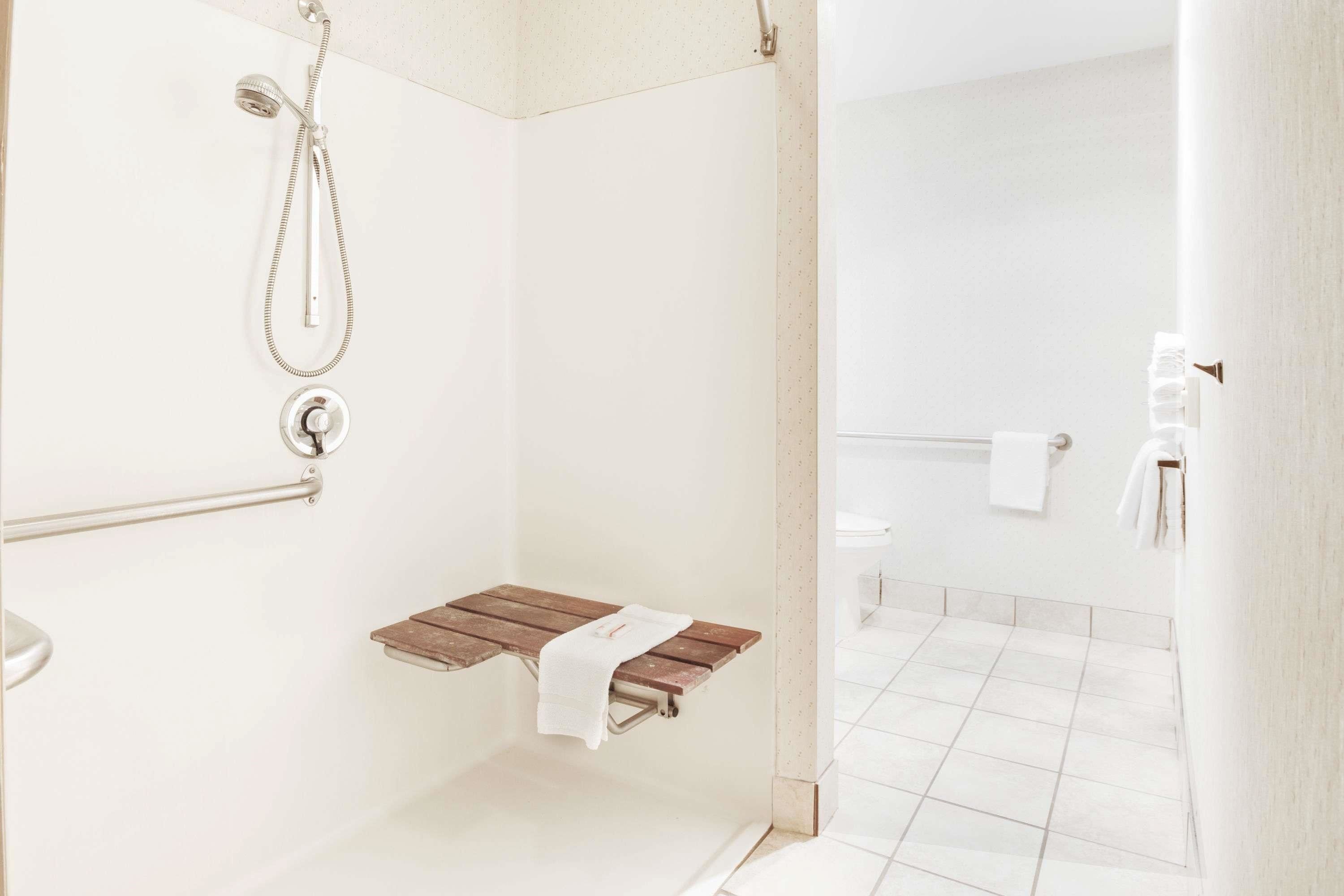 Microtel Inn & Suites by Wyndham Greensboro