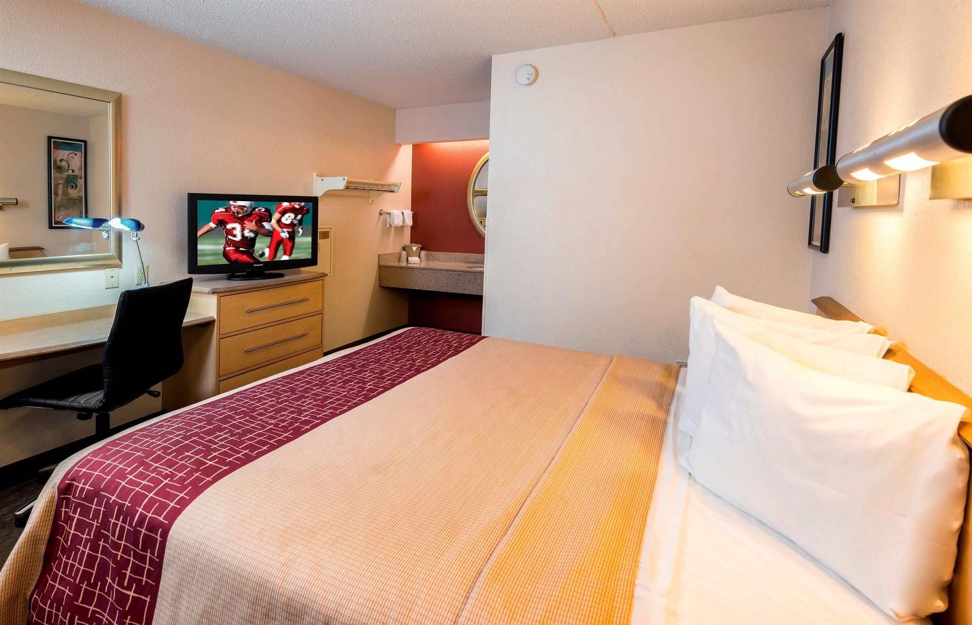 Red Roof Inn Hotel Greensboro Coliseum