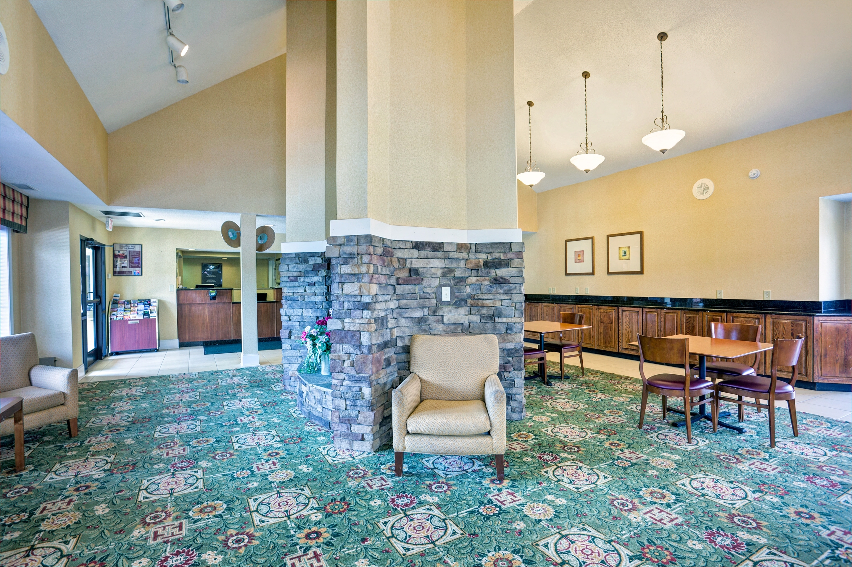 Studio 6 Greensboro