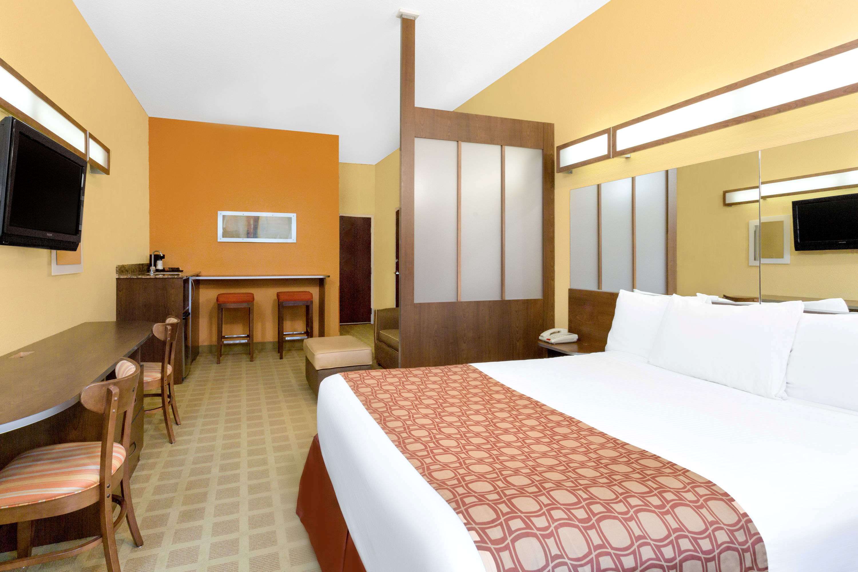 Microtel Inn & Suites by Wyndham Greenville/University Med