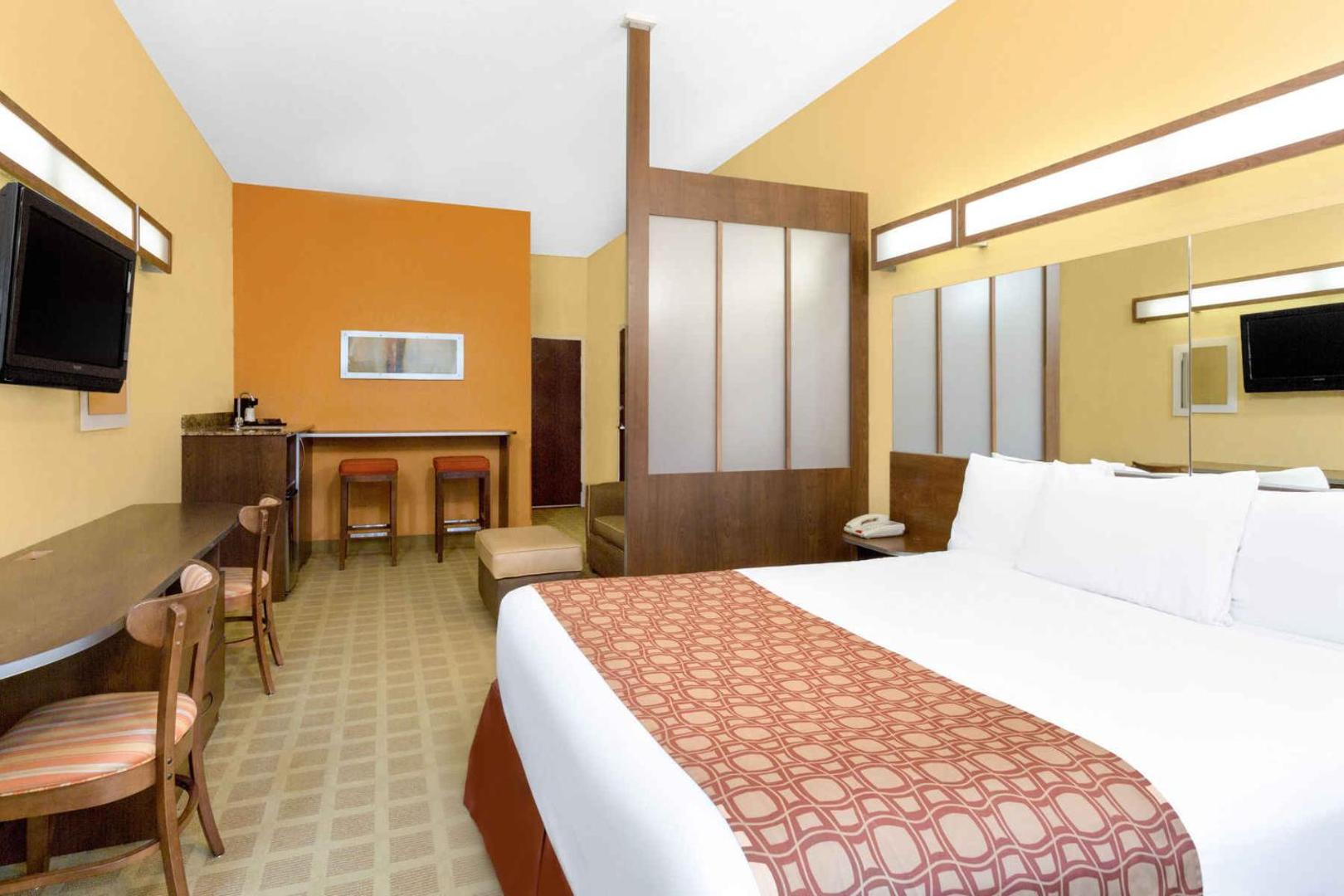 Microtel Inn & Suites by Wyndham Greenville/University Med