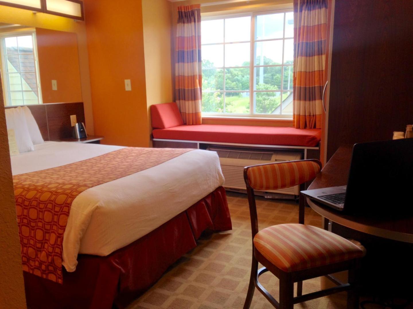 Microtel Inn & Suites by Wyndham Greenville/University Med