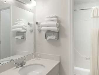 Econo Lodge Cherry Point