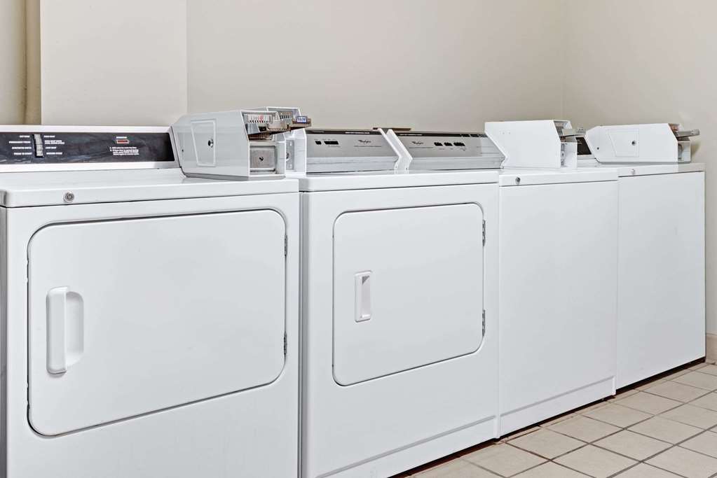 Days Inn by Wyndham Burlington East