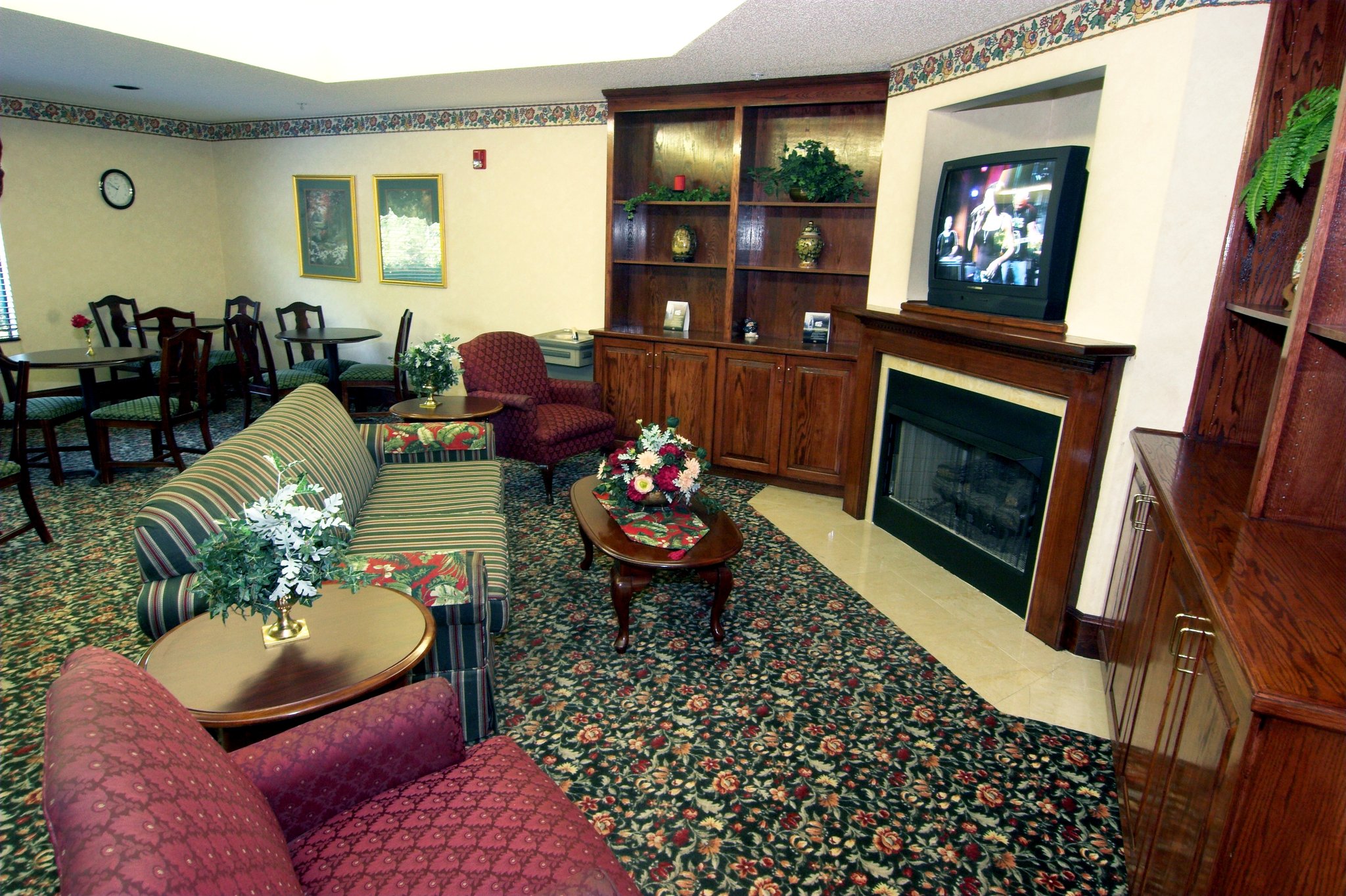 Days Inn by Wyndham Burlington East