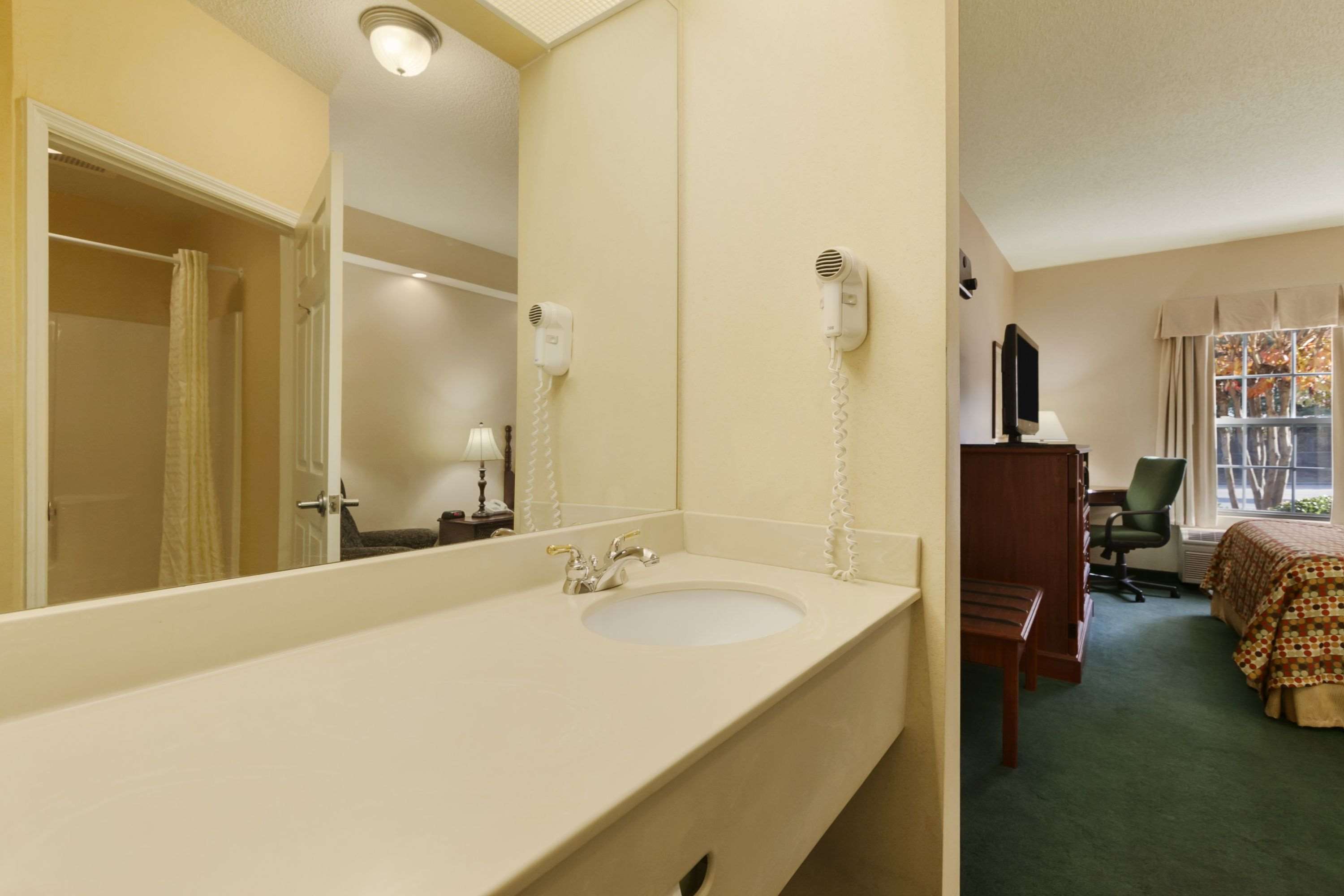 Baymont by Wyndham Henderson Oxford