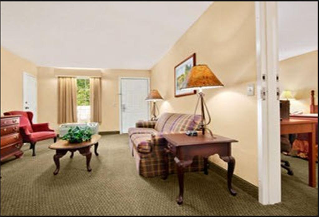 Baymont by Wyndham Henderson Oxford