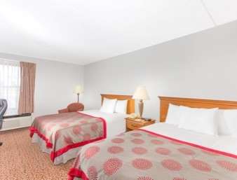 Ramada by Wyndham Hendersonville
