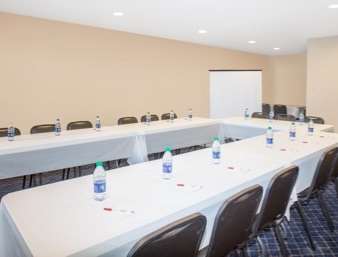Ramada by Wyndham Hendersonville