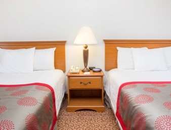 Ramada by Wyndham Hendersonville