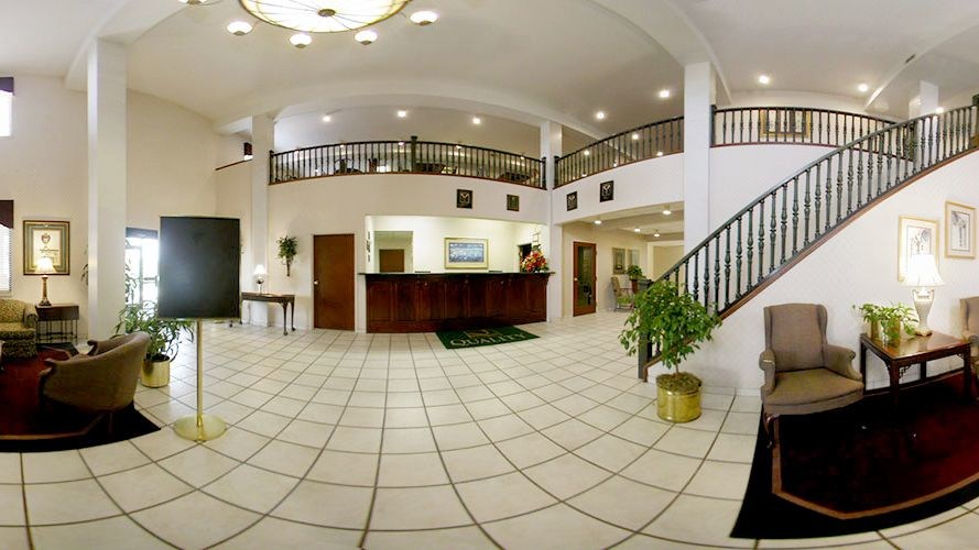 Days Inn & Suites by Wyndham Hickory