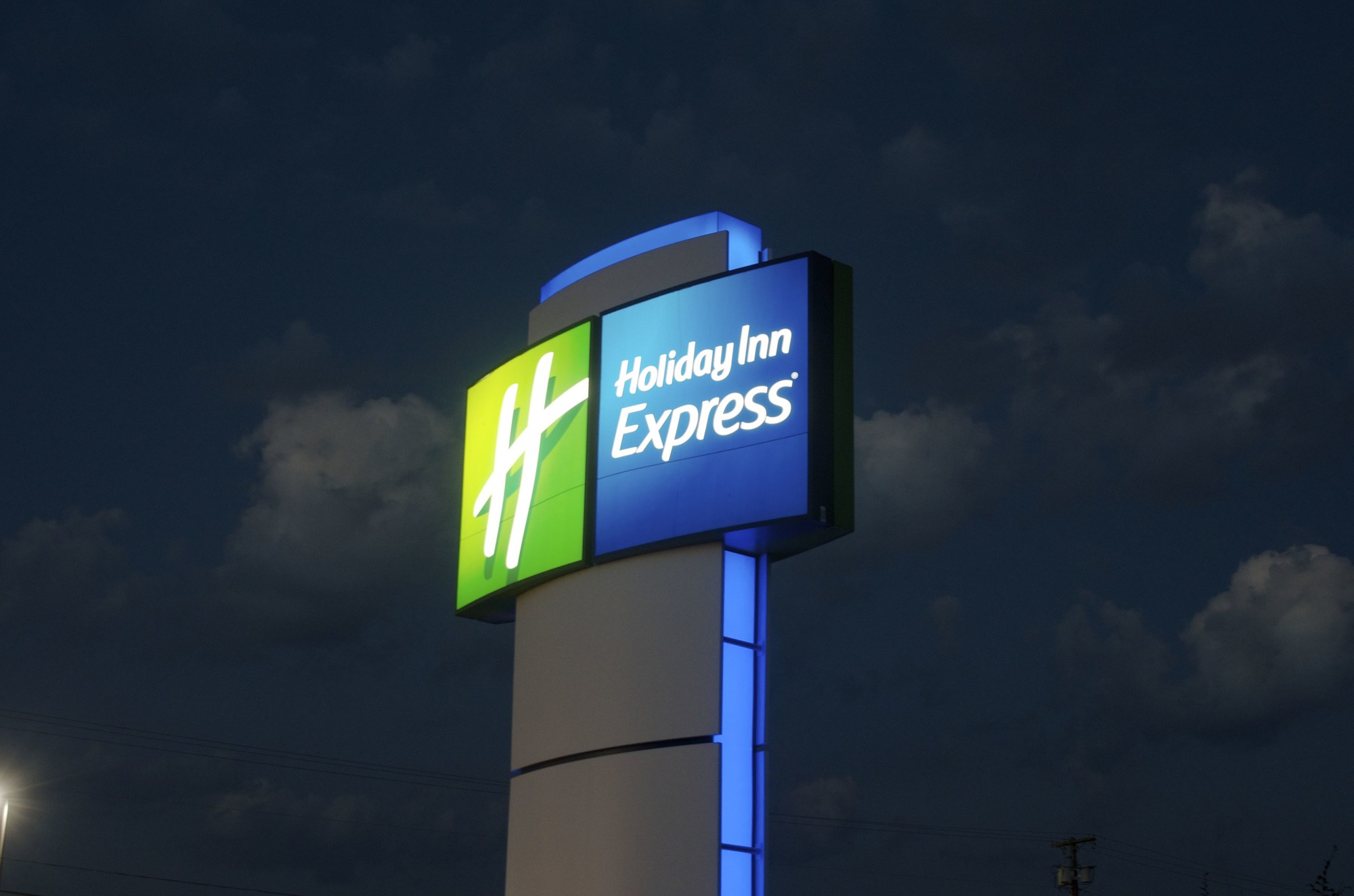 Holiday Inn Express Hickory - Hickory Mart