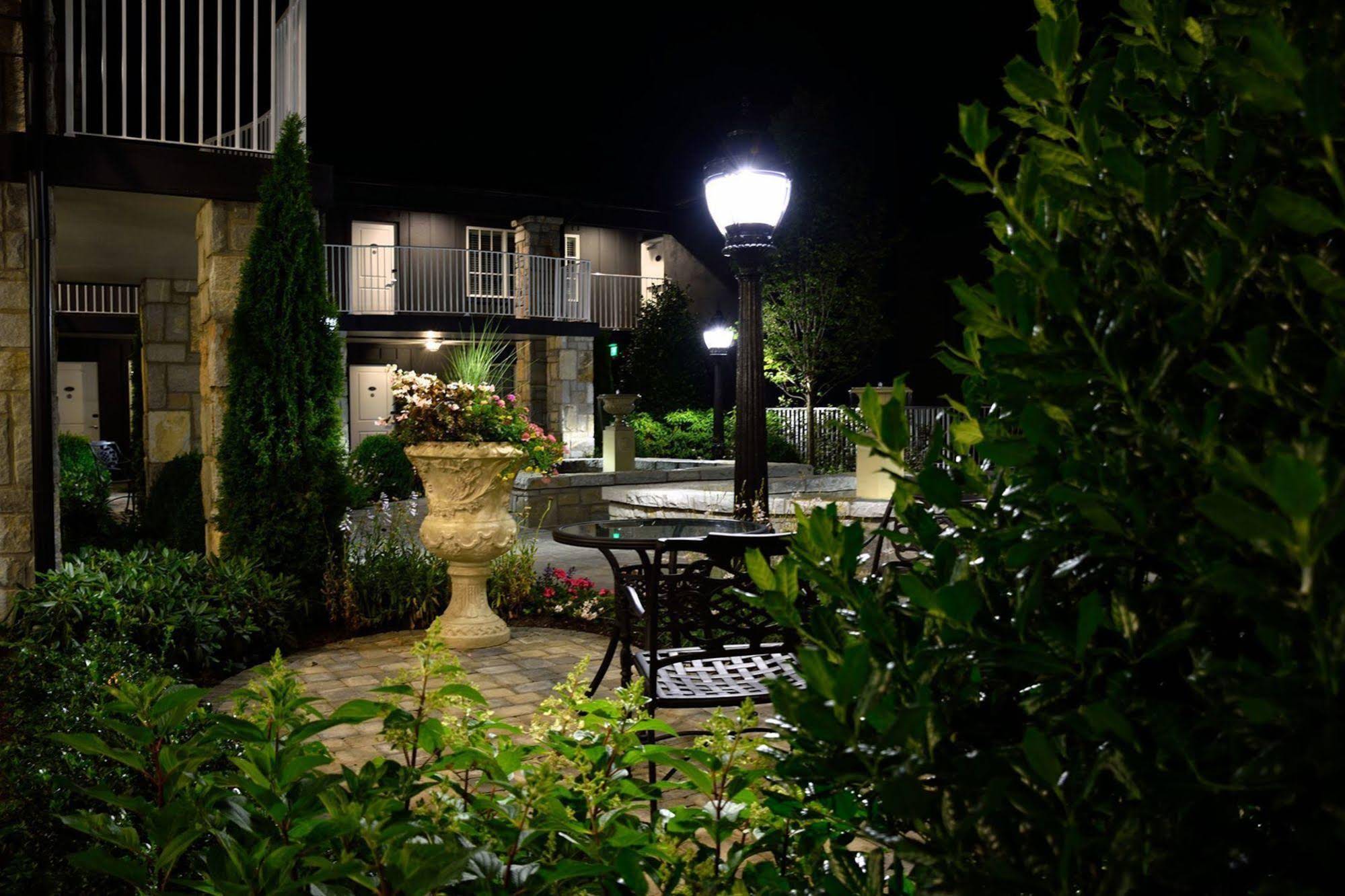 The Park on Main Hotel