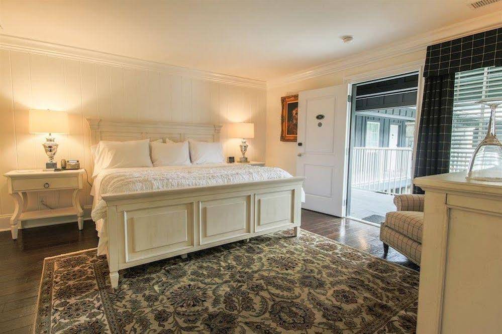 The Park on Main Hotel