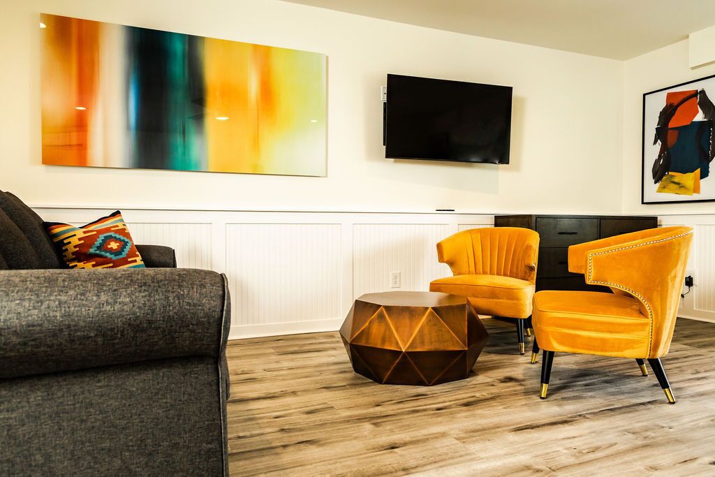 Saltwater Suites
