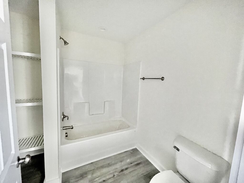 Saltwater Suites