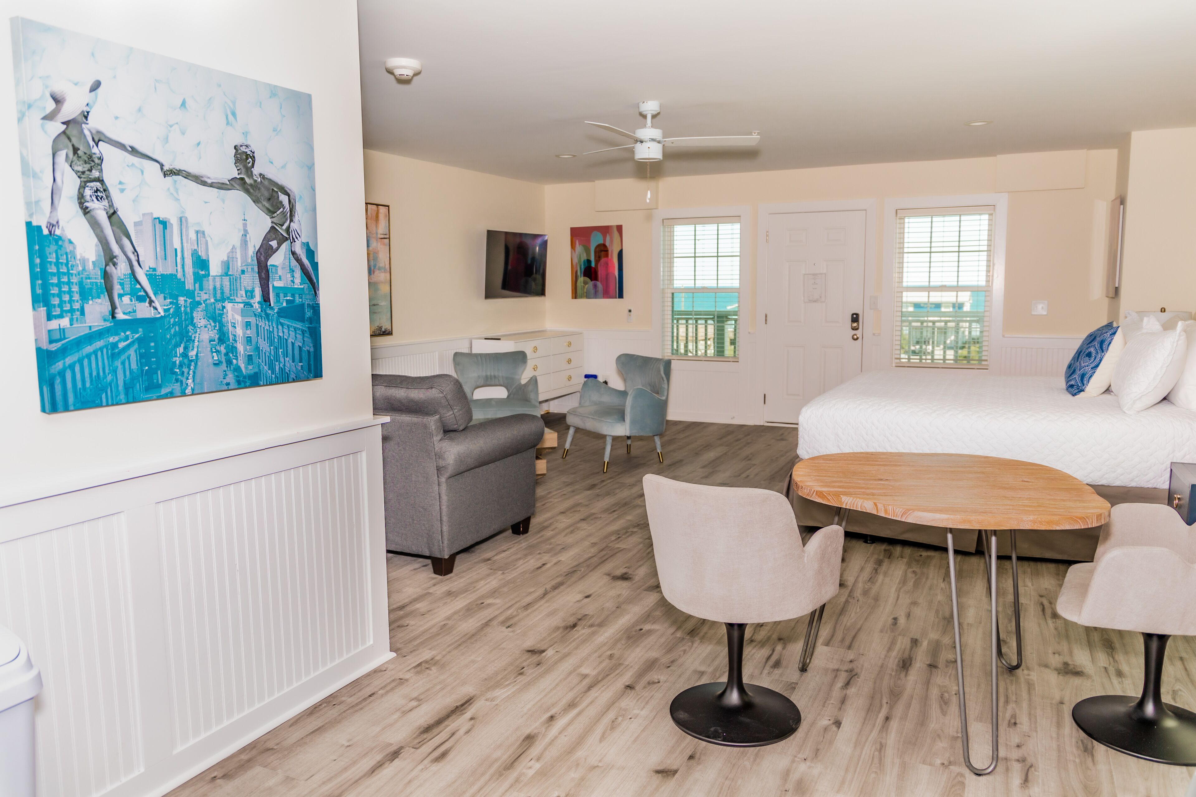 Saltwater Suites