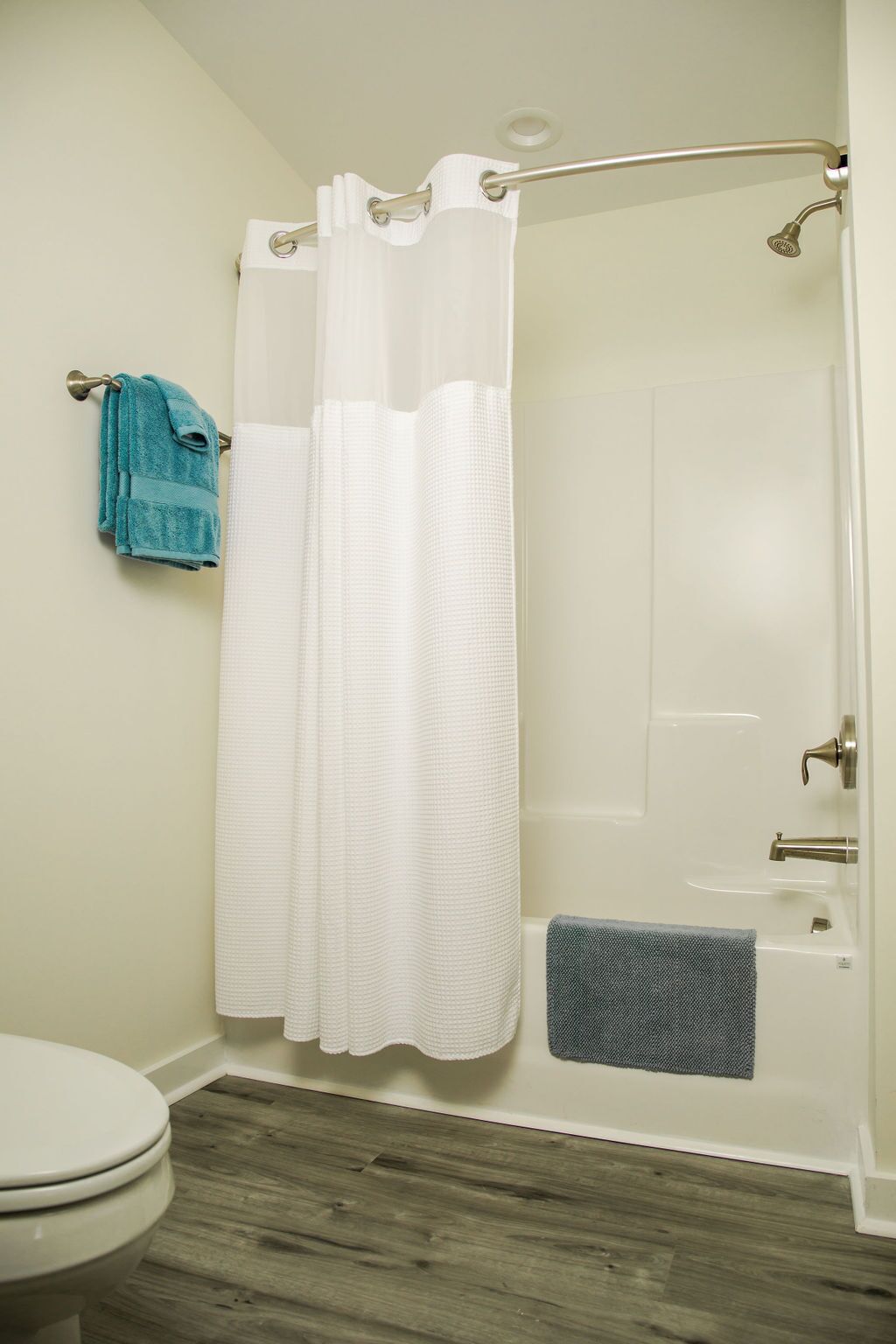 Saltwater Suites