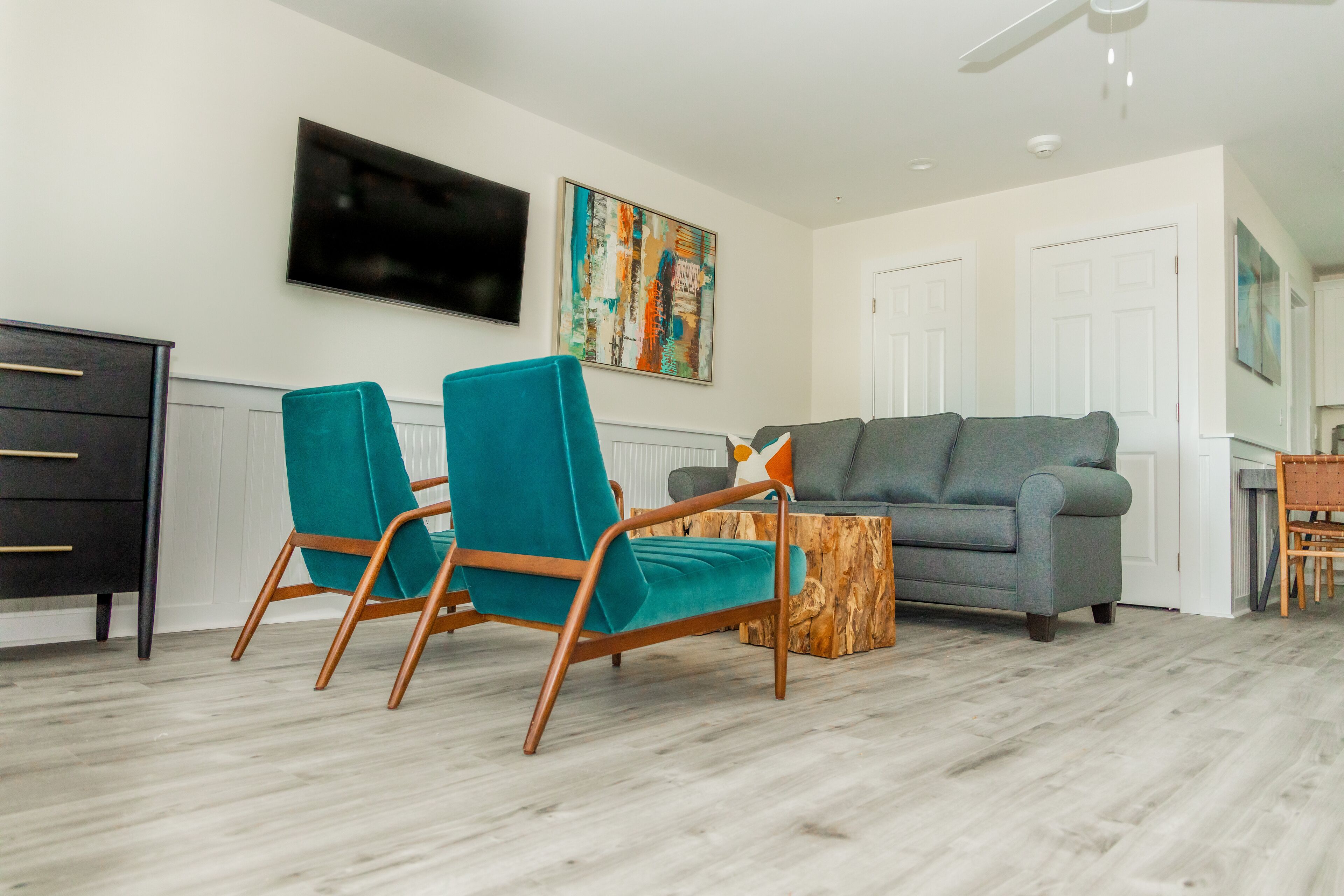 Saltwater Suites