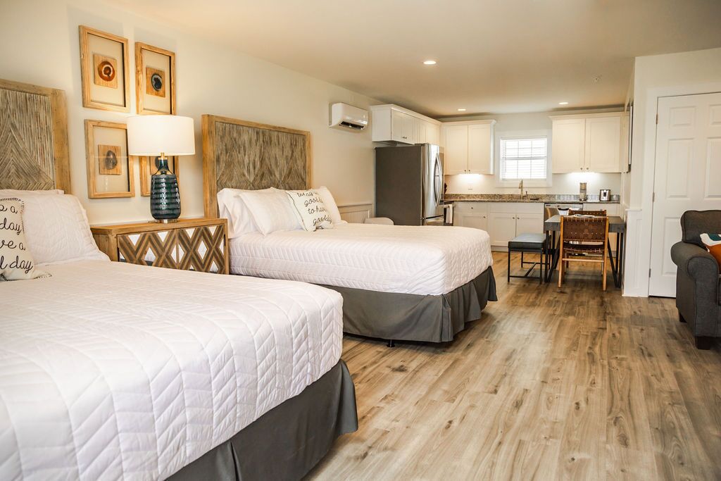 Saltwater Suites