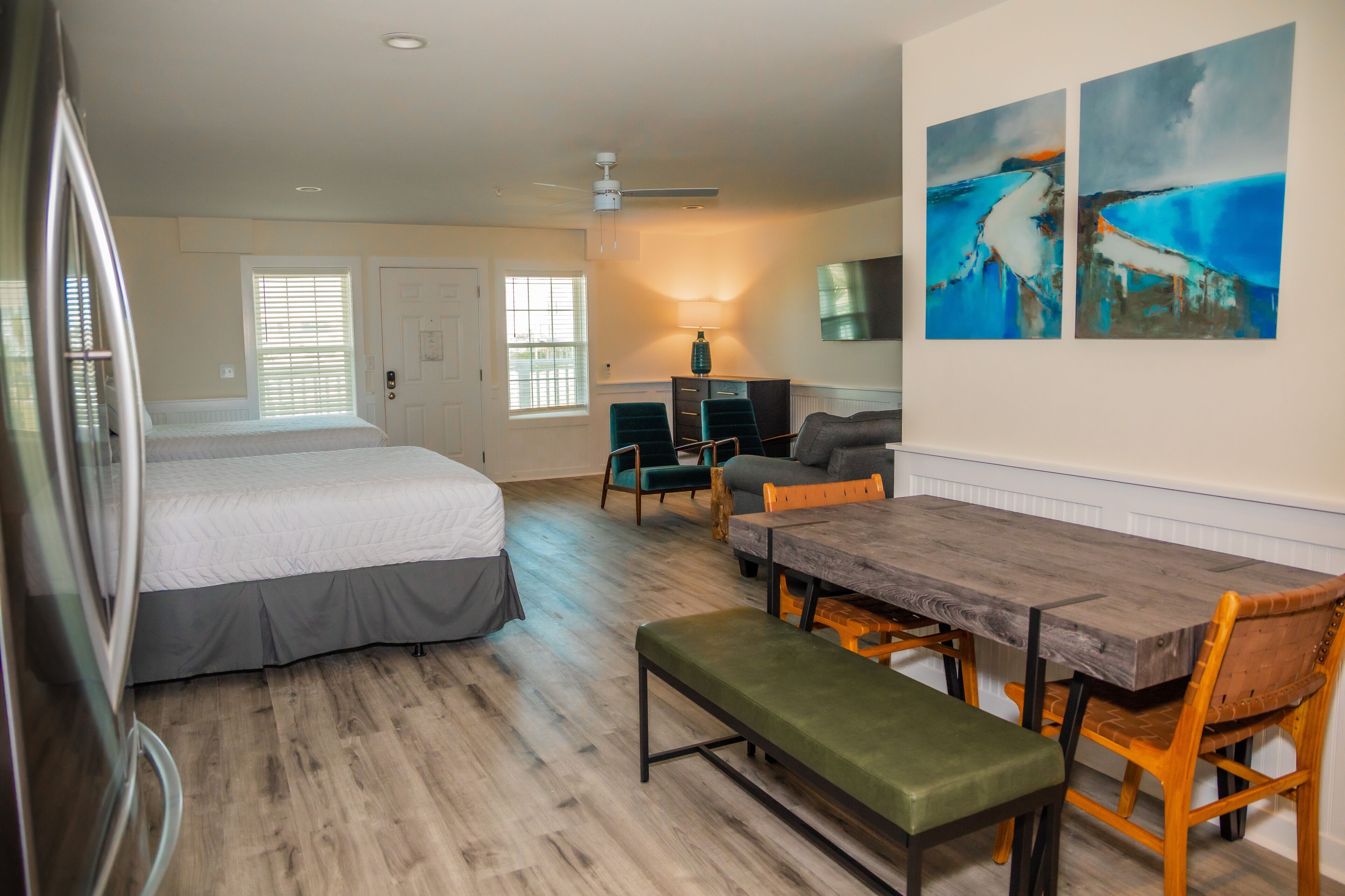 Saltwater Suites