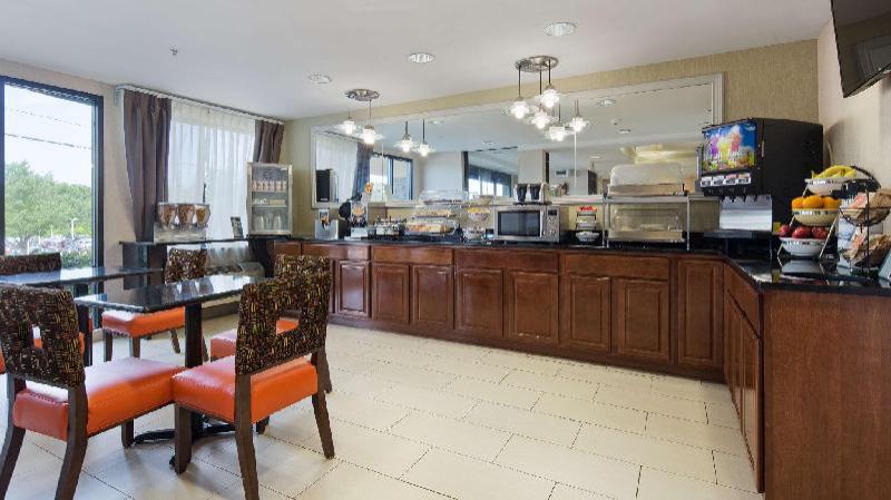 Best Western Plus Huntersville Inn & Suites Near Lake Norman
