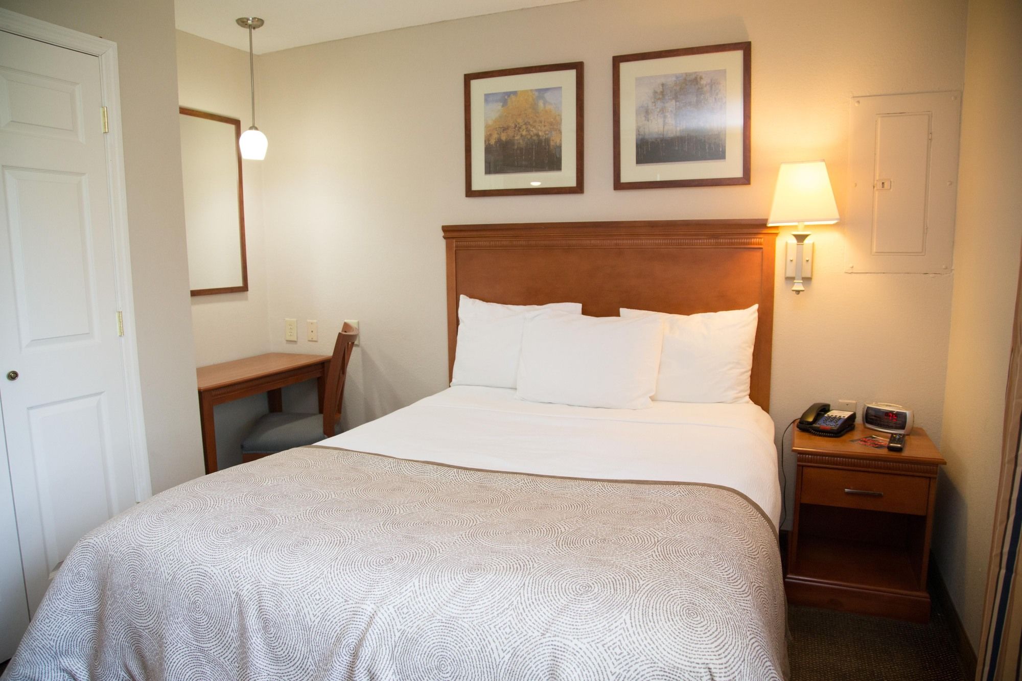 Candlewood Suites Huntersville-Lake Norman