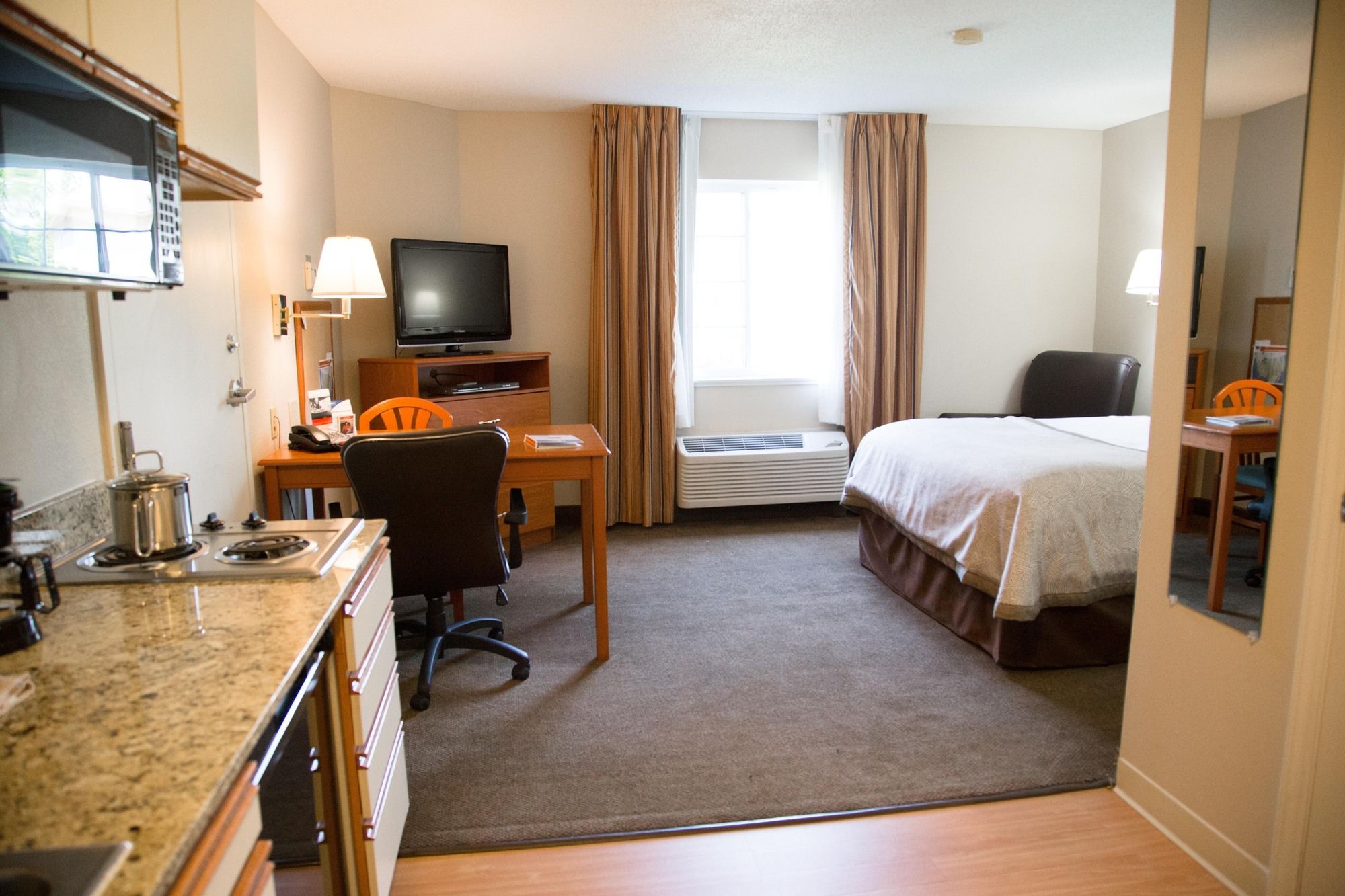 Candlewood Suites Huntersville-Lake Norman