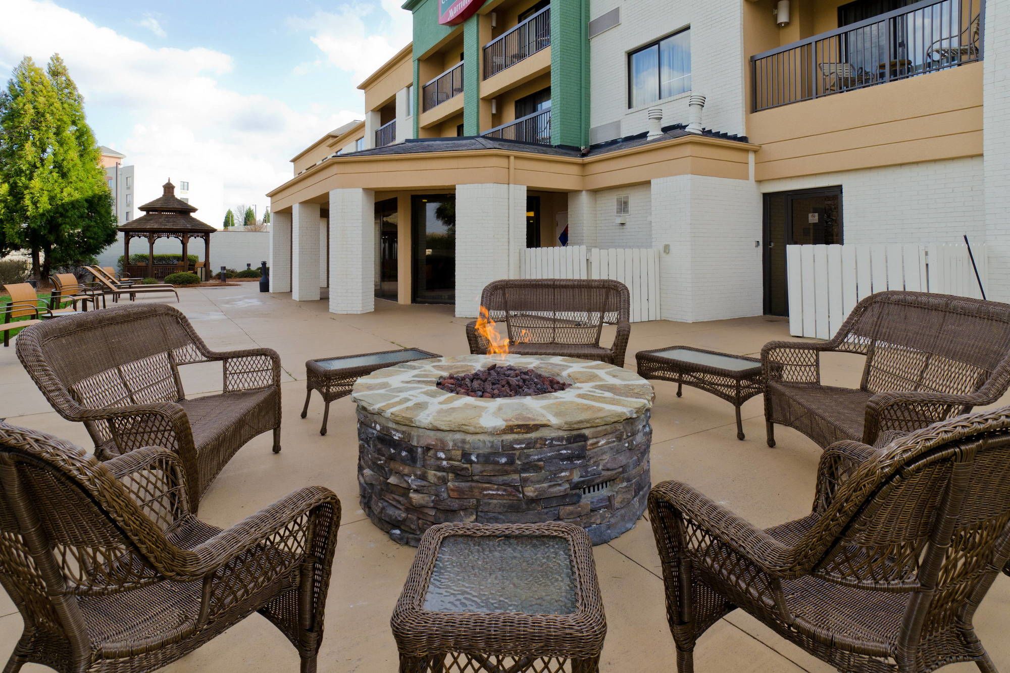 Courtyard Charlotte Lake Norman