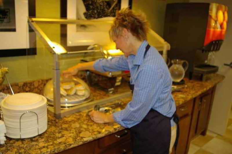 Hampton Inn & Suites Huntersville