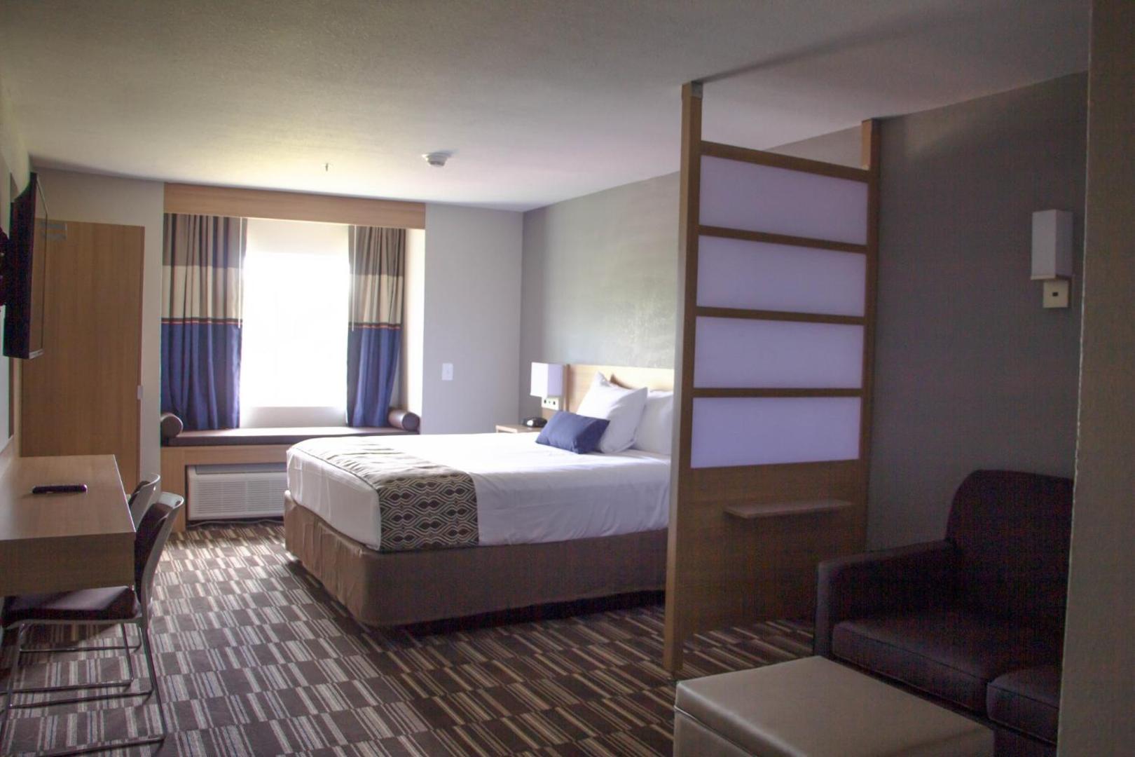 Microtel Inn & Suites by Wyndham Camp Lejeune/Jacksonville