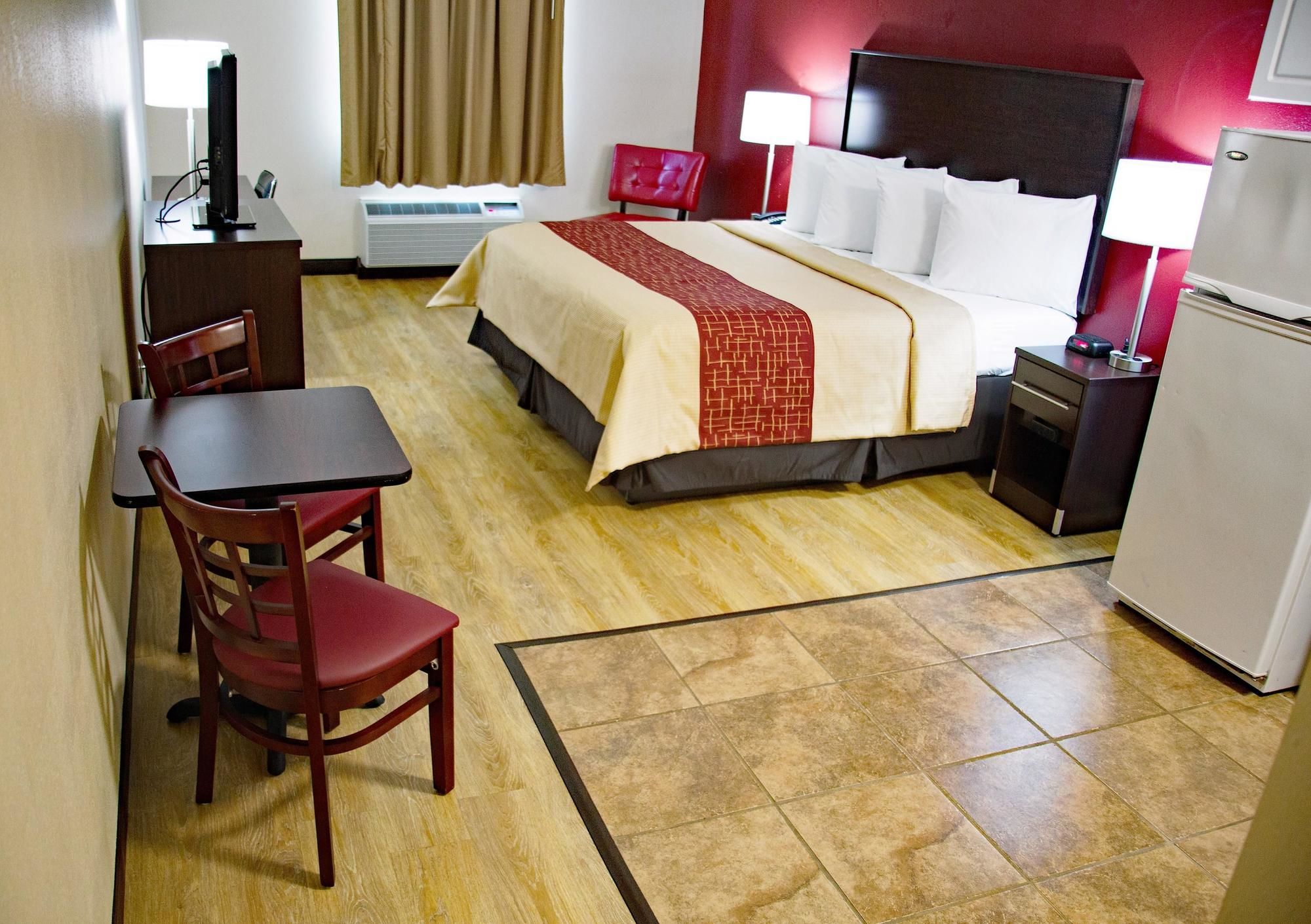 Red Roof Inn & Suites Jacksonville