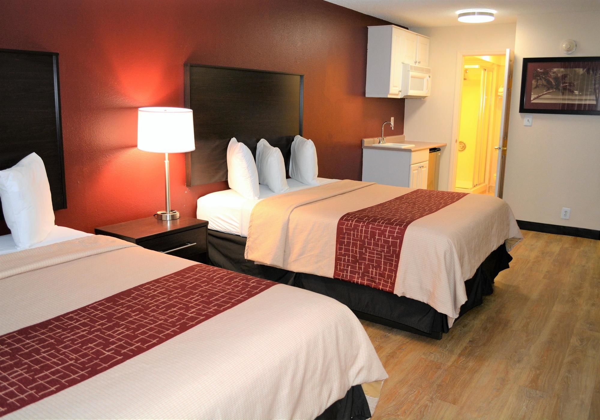 Red Roof Inn & Suites Jacksonville